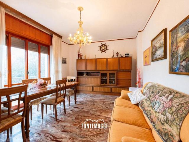 Villa Indipendente in vendita a Castelvecchio, Marche