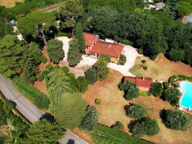 Villa Indipendente in vendita a Monte Roberto, Ancona