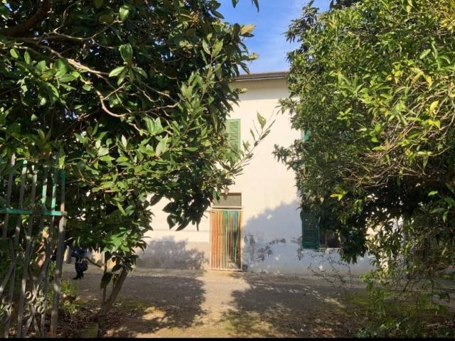 Villa Indipendente in vendita a Monte San Biagio, Lazio