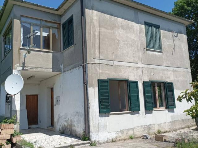Villa Indipendente in vendita a Monte San Giovanni Campano, Lazio