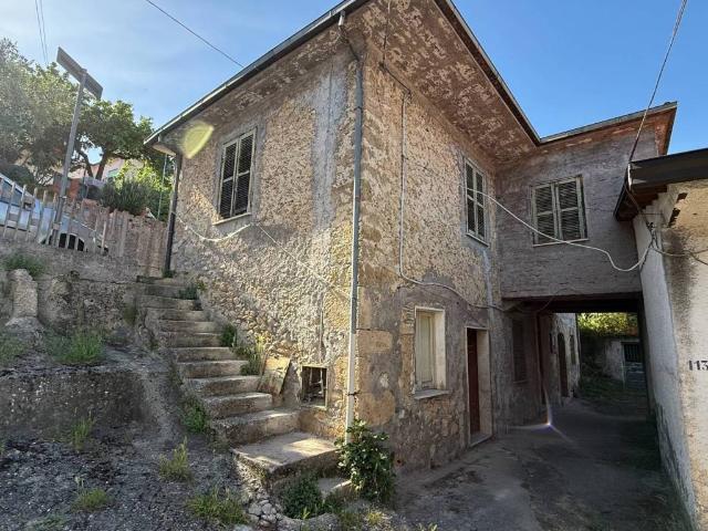 Villa Indipendente in vendita a Monte San Giovanni Campano, Lazio
