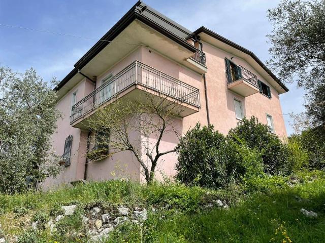 Villa Indipendente in vendita a Monte San Giovanni Campano, Lazio