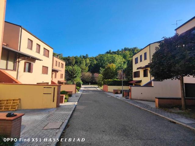 Villa Indipendente in vendita a Ponterivabella, Monte San Pietro