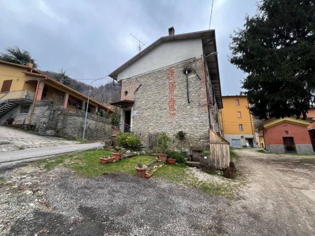 Villa Indipendente in vendita a Unione dei comuni Valli del Reno, Lavino e Samoggia, Monte San Pietro