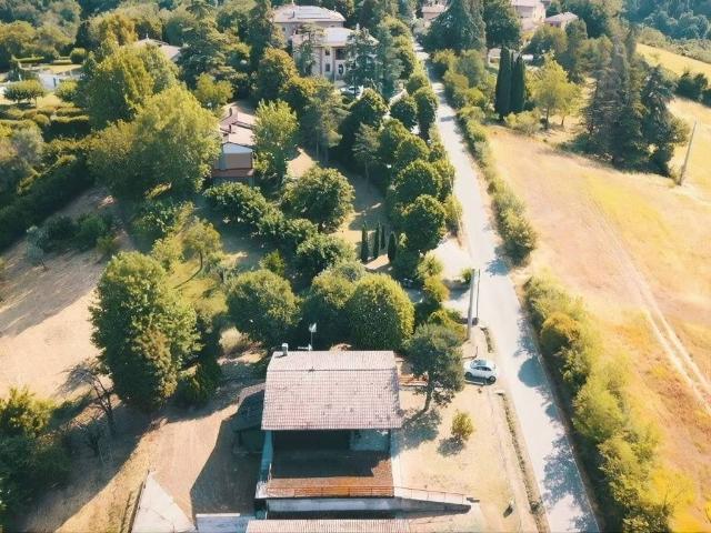 Villa Indipendente in vendita a Unione dei comuni Valli del Reno, Lavino e Samoggia, Monte San Pietro