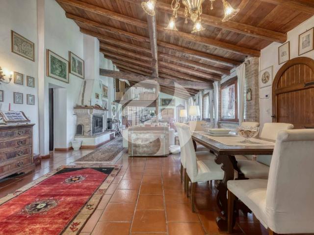 Villa Indipendente in vendita a Unione dei comuni Valli del Reno, Lavino e Samoggia, Monte San Pietro