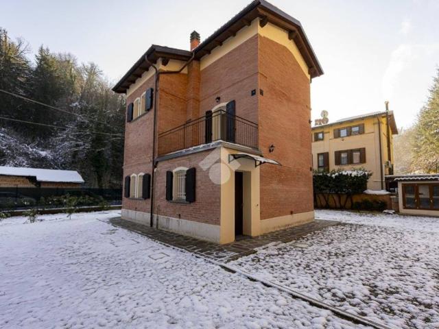 Villa Indipendente in vendita a Unione dei comuni Valli del Reno, Lavino e Samoggia, Monte San Pietro