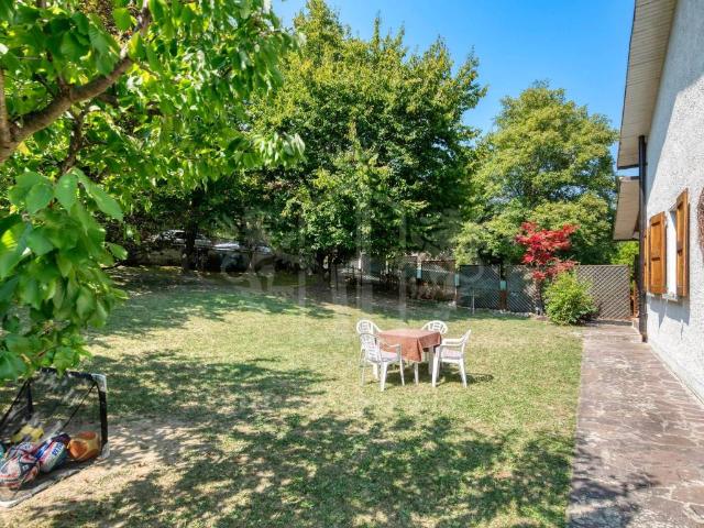 Villa Indipendente in vendita a Unione dei comuni Valli del Reno, Lavino e Samoggia, Monte San Pietro