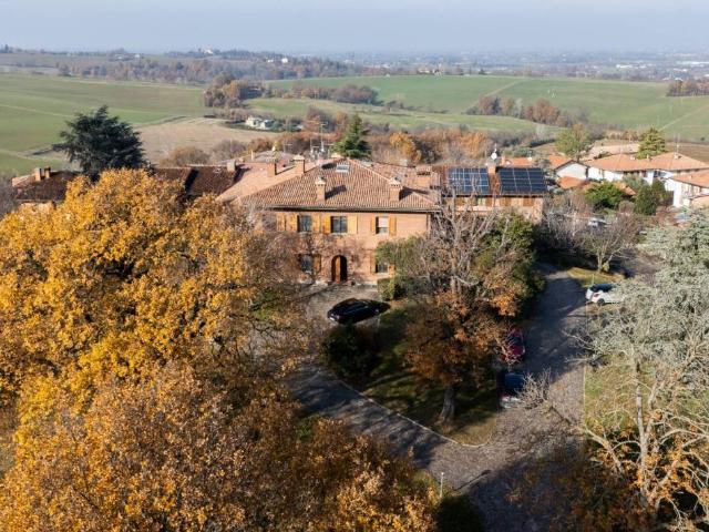 Villa Indipendente in vendita a Unione dei comuni Valli del Reno, Lavino e Samoggia, Monte San Pietro