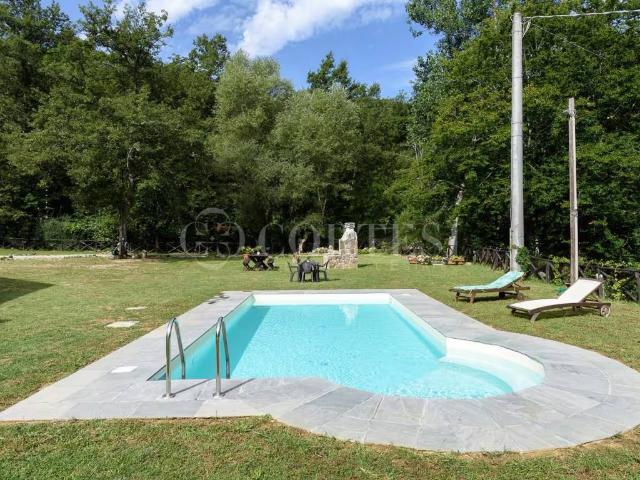 Villa Indipendente in vendita a Lippiano, Monte Santa Maria Tiberina
