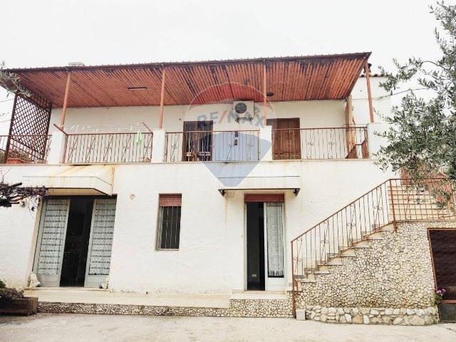 Villa Indipendente in vendita a Puglia, Foggia