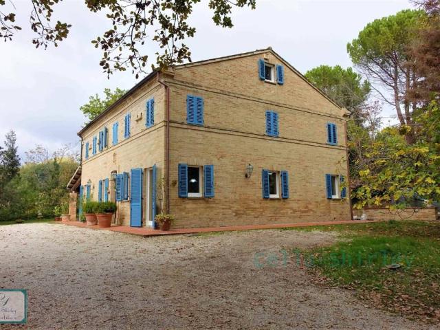 Villa Indipendente in vendita a Marche, Fermo