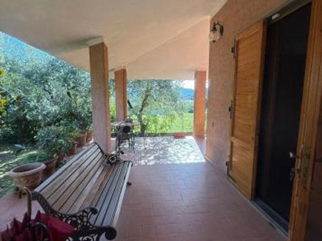 Villa Indipendente in vendita a Camaiore, Toscana