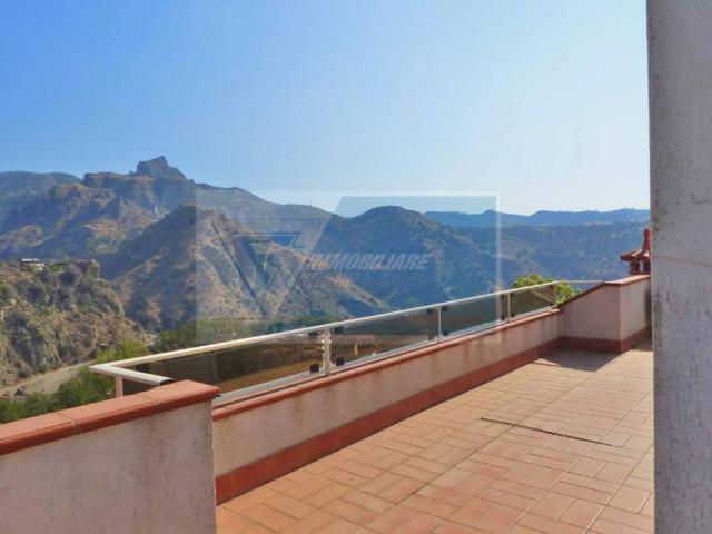 Villa Indipendente in vendita a Calabria, Reggio Calabria