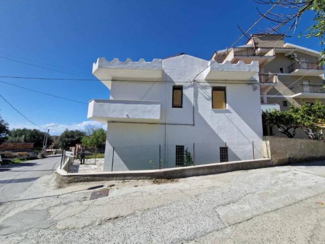 Villa Indipendente in vendita a Calabria, Reggio Calabria