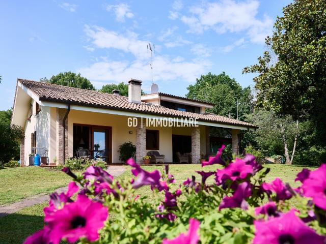 Villa Indipendente in vendita a Pederiva, Montebelluna