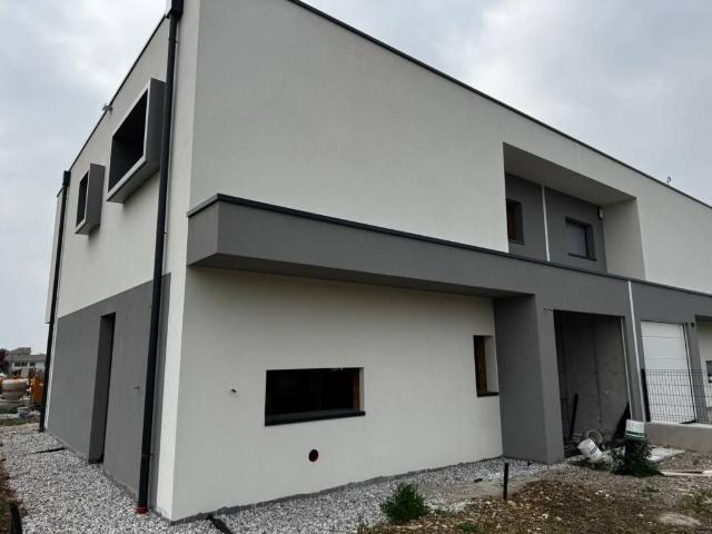 Villa Indipendente in vendita a San Gaetano, Montebelluna