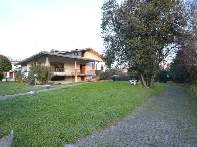 Villa Indipendente in vendita a Mercato Vecchio, Montebelluna