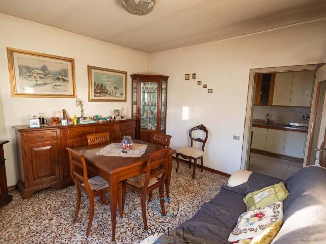 Villa Indipendente in vendita a Montebelluna, Veneto