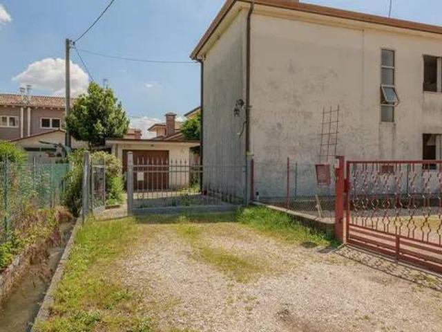Villa Indipendente in vendita a Guarda, Montebelluna