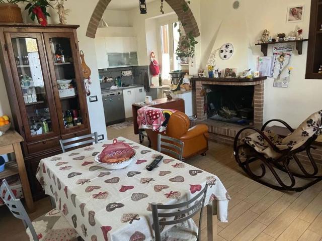 Villa Indipendente in vendita a Marche, Pesaro E Urbino