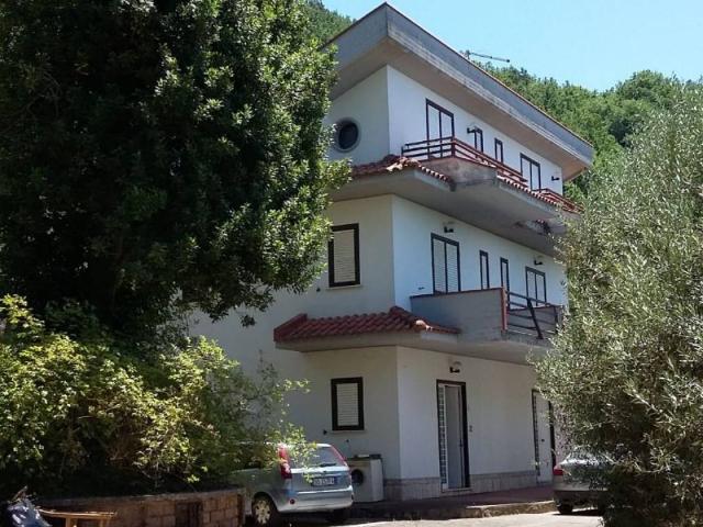 Villa Indipendente in vendita a Montecalvo Irpino, Campania