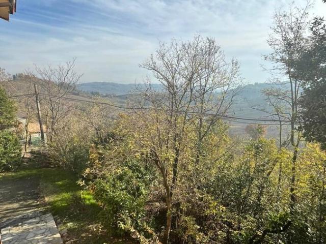 Villa Indipendente in vendita a Montecalvo Versiggia, Lombardia