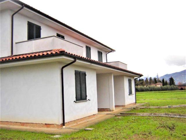 Villa Indipendente in vendita a San Salvatore, Montecarlo