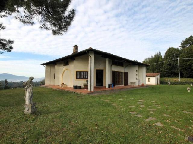 Villa Indipendente in vendita a San Salvatore, Montecarlo