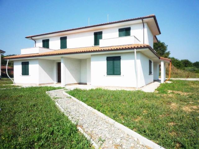 Villa Indipendente in vendita a San Salvatore, Montecarlo