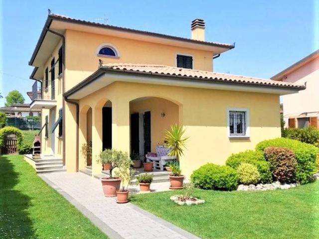 Villa Indipendente in vendita a San Giuseppe, Montecarlo