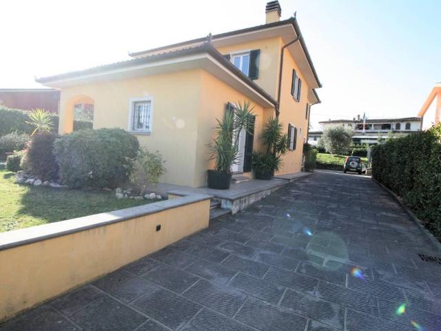 Villa Indipendente in vendita a San Giuseppe, Montecarlo