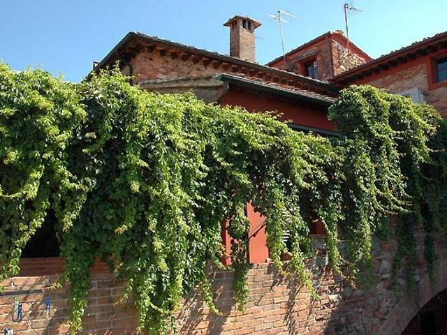 Villa Indipendente in vendita a San Salvatore, Montecarlo