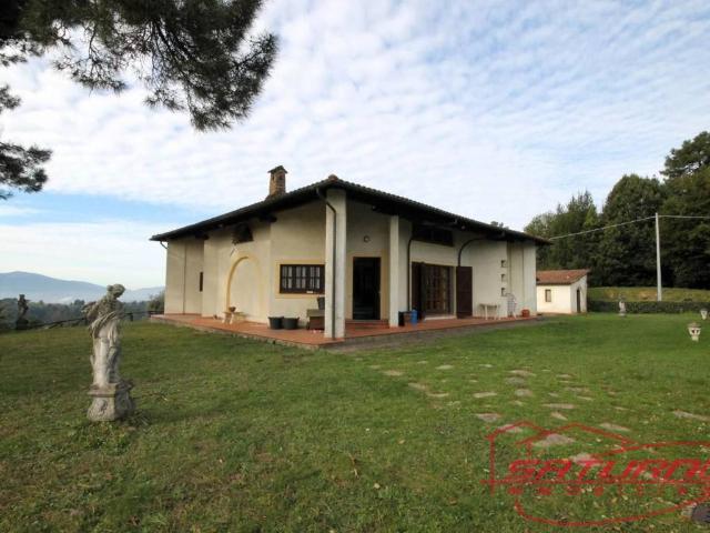 Villa Indipendente in vendita a San Salvatore, Montecarlo