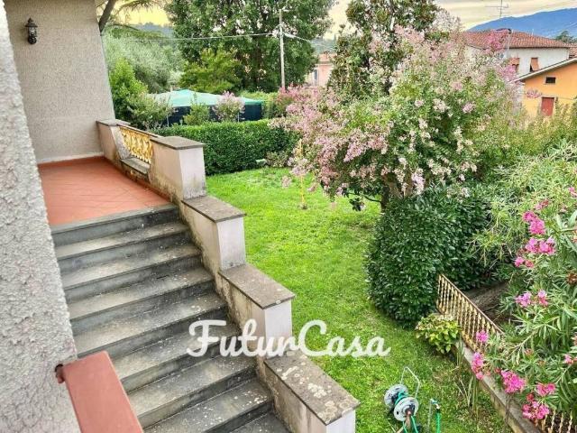 Villa Indipendente in vendita a San Salvatore, Montecarlo