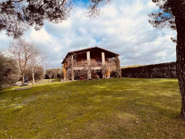 Villa Indipendente in vendita a San Giuseppe, Montecarlo