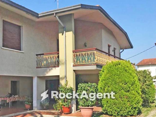 Villa Indipendente in vendita a San Salvatore, Montecarlo