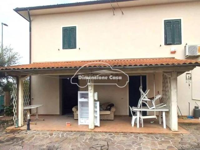Villa Indipendente in vendita a Turchetto, Montecarlo