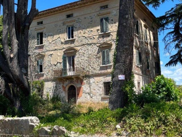 Villa Indipendente in vendita a San Salvatore, Montecarlo