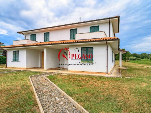 Villa Indipendente in vendita a San Piero in Campo, Montecarlo