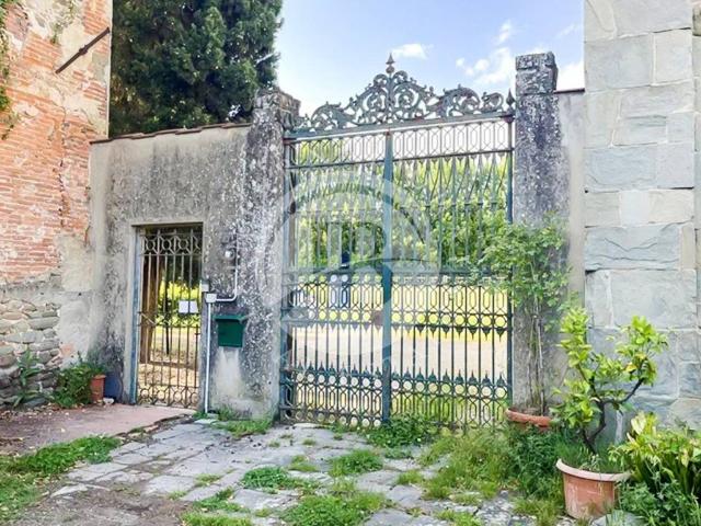 Villa Indipendente in vendita a San Giuseppe, Montecarlo