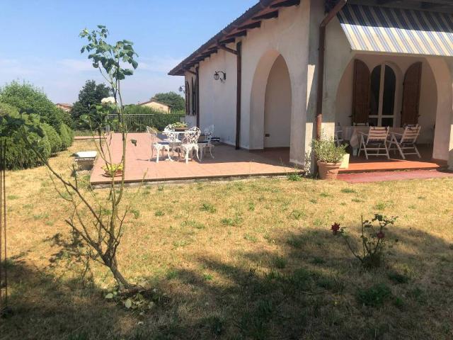 Villa Indipendente in vendita a Montecastrilli, Umbria