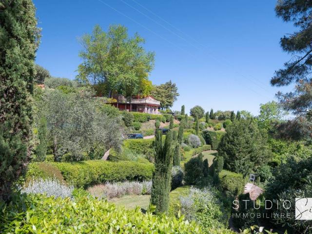 Villa Indipendente in vendita a Montecatini Alto, Montecatini Terme