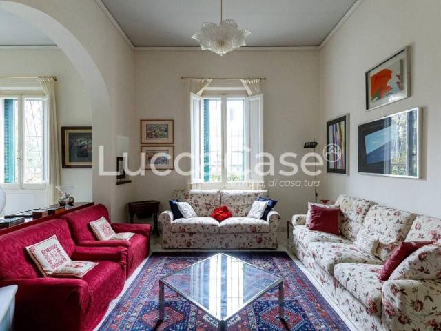 Villa Indipendente in vendita a Gallo, Montecatini Terme