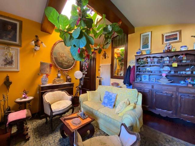 Villa Indipendente in vendita a Montecatini Alto, Montecatini Terme
