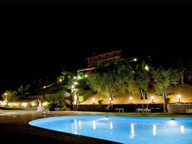 Villa Indipendente in vendita a Montecatini Alto, Montecatini Terme