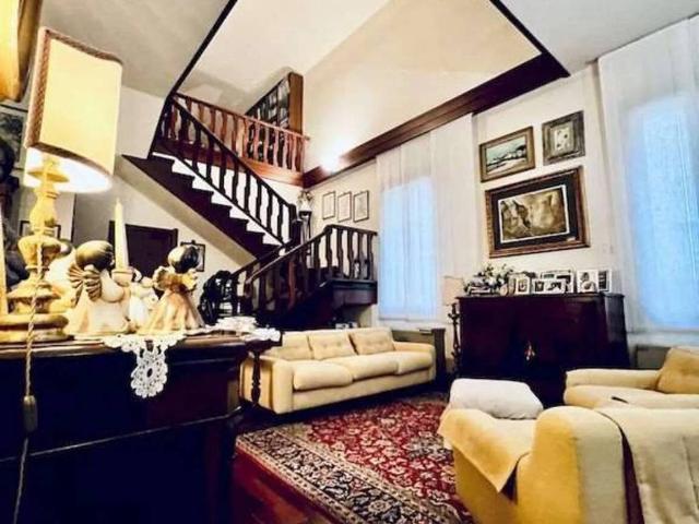 Villa Indipendente in vendita a Montecatini Terme, Pistoia