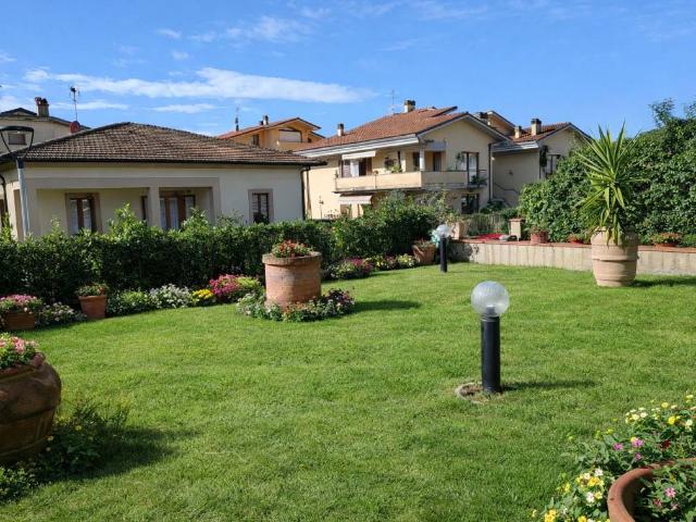 Villa Indipendente in vendita a Gallo, Montecatini Terme