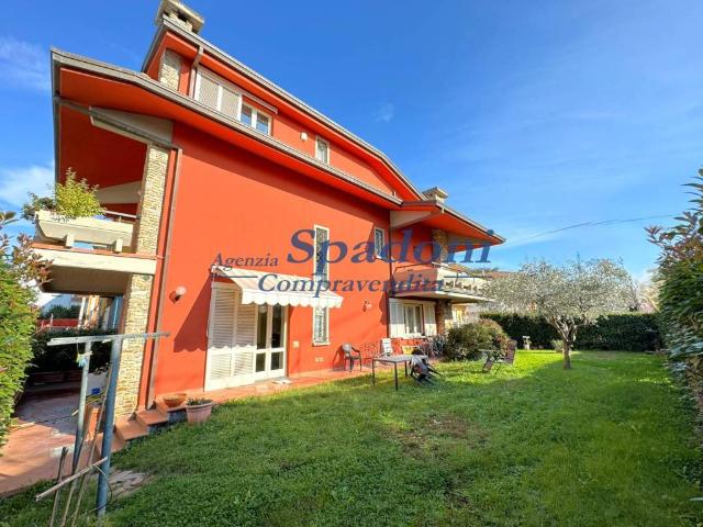 Villa Indipendente in vendita a Gallo, Montecatini Terme