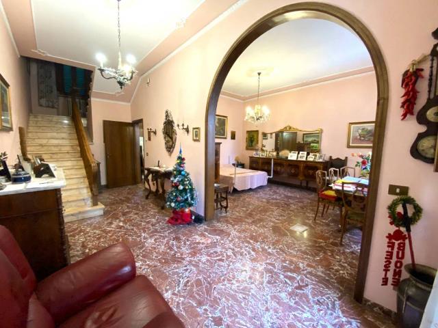 Villa Indipendente in vendita a Gallo, Montecatini Terme